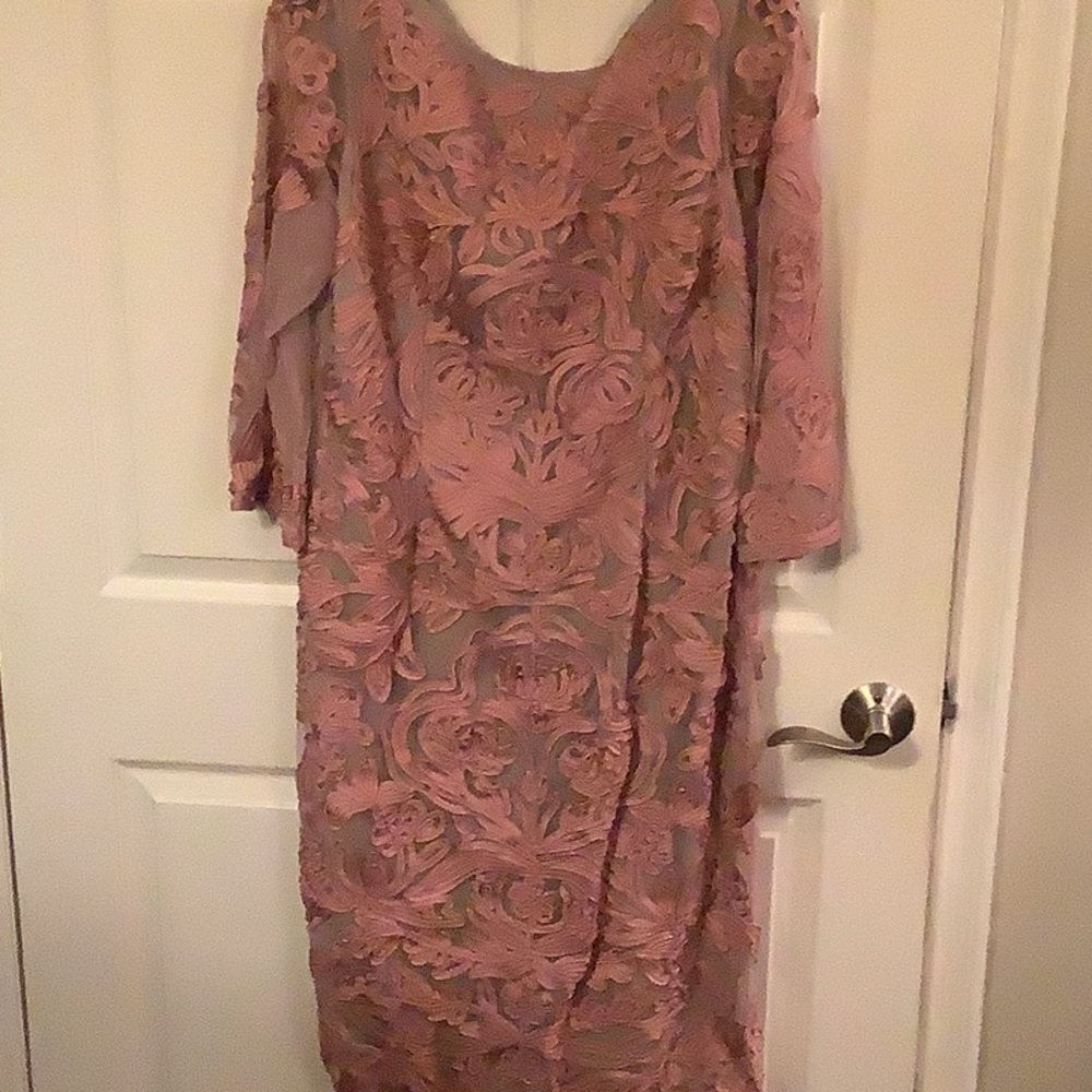 Pink/Mauve Formal knee length dress, 3/4 Sleeves, Sz 18W
